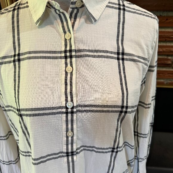 LOFT Shirt - long sleeve, half button, white with black plaid lines, Size: M - Picture 3 of 5